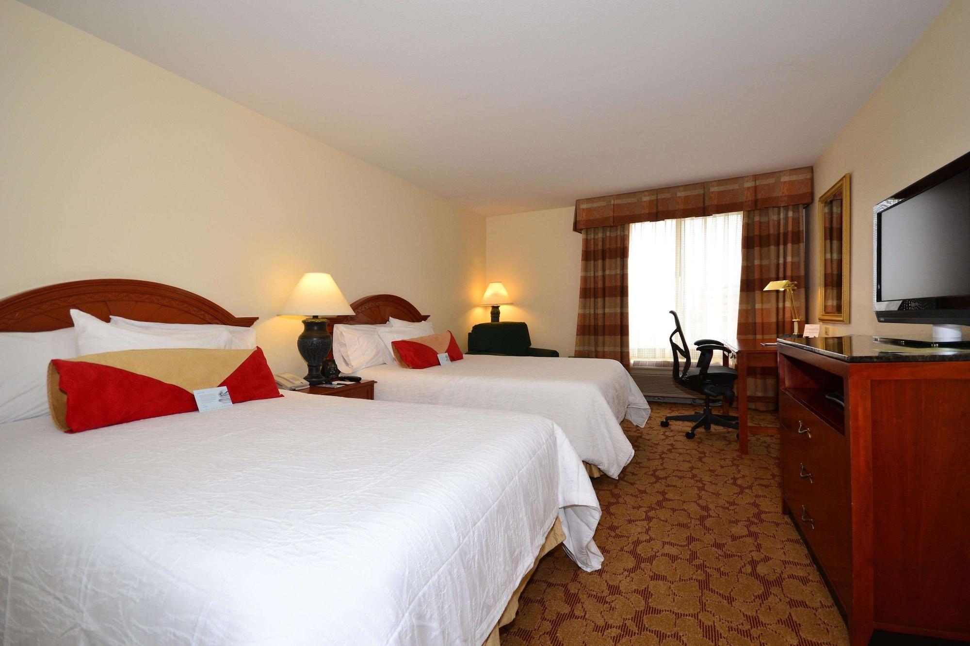 Hilton Garden Inn Tulsa Airport Bilik gambar