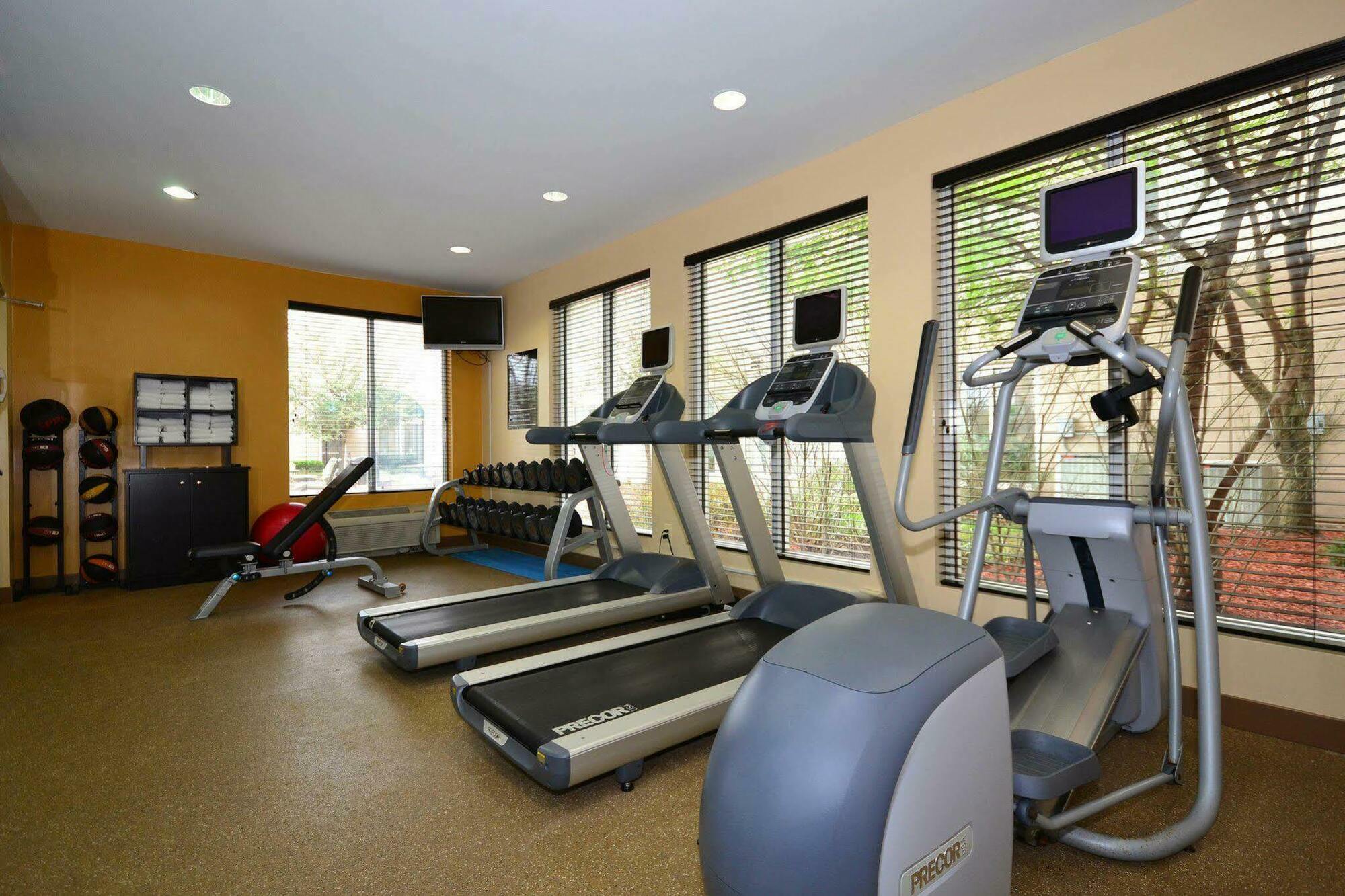 Hilton Garden Inn Tulsa Airport Luaran gambar
